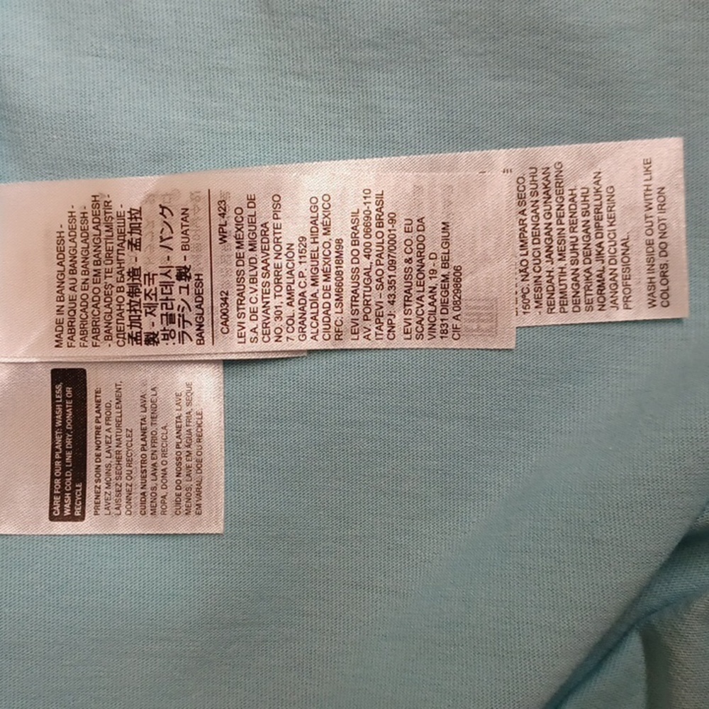 Plus Size Levi's® Perfect Graphic Logo Tee - Picture 9 of 10